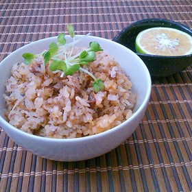 かぼすをギュッとサンマと大根の炊き込みご飯